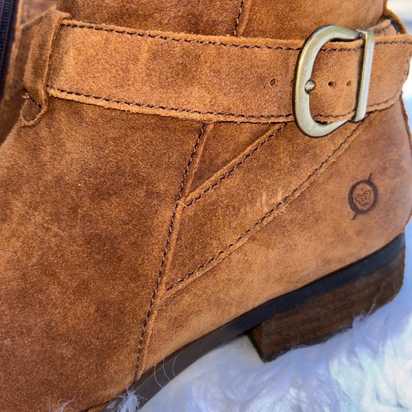 Born Distressed Chestnut Brown Suede Boots, Size 7.5 - Picture 5 of 16